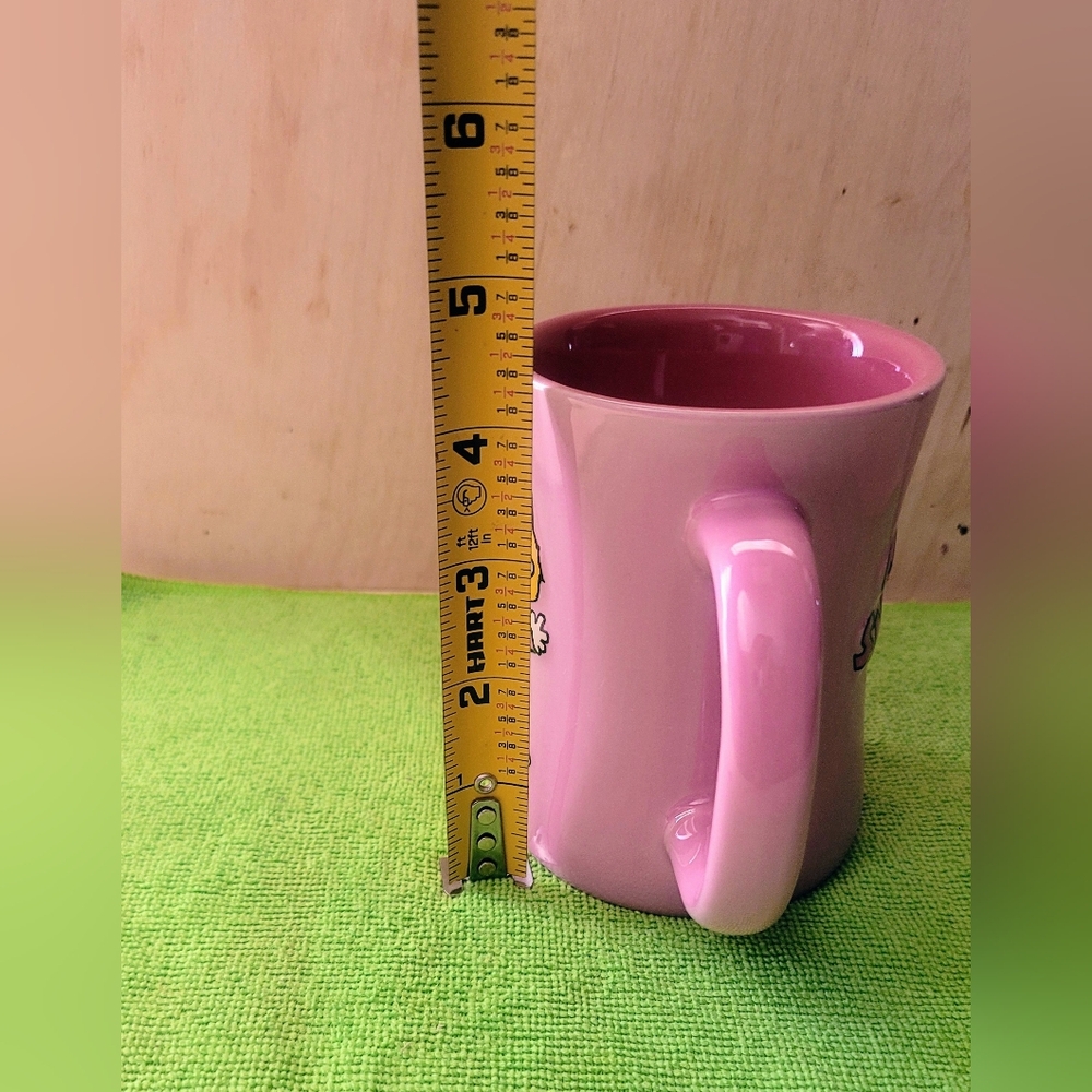 Peanuts Pink Mug with Character Design - Picture 3 of 6